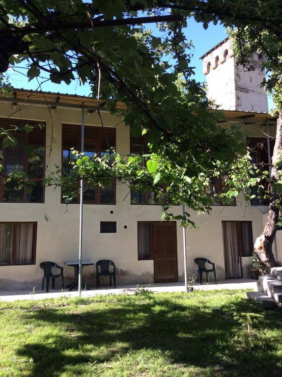 Guest House Chuta In Lagami Mestia Exterior foto